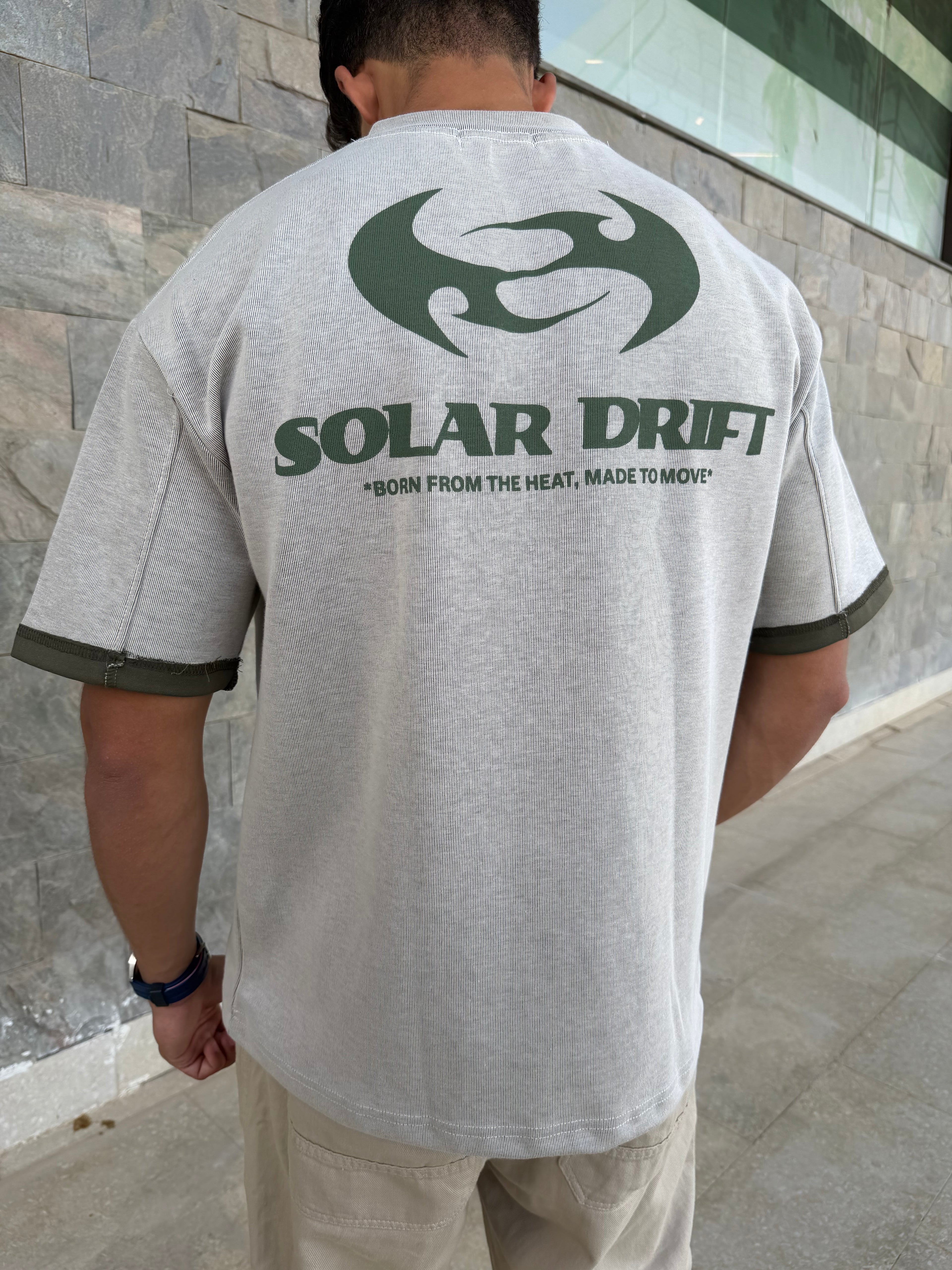 Solar Drift Tee - Grey/ Olive Green